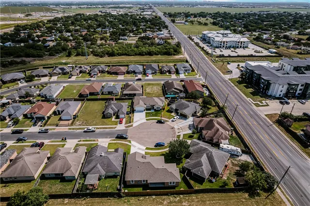 $305,900 | 1530 Bay Moon Court, Corpus Christi, TX 78417