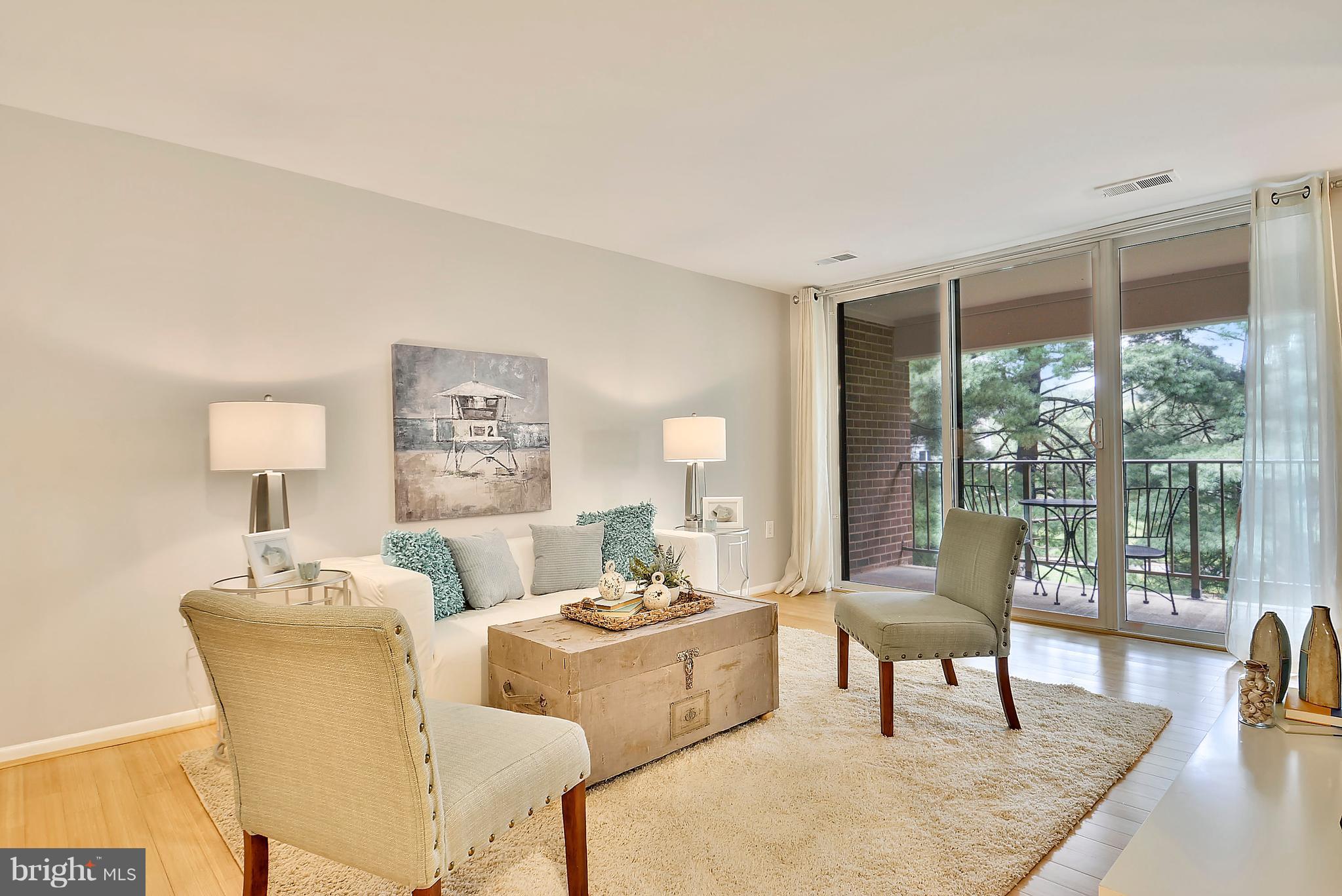 1432 Northgate Square, Unit 21A Reston, VA 20190 - Photo 6 of 19 Living Room