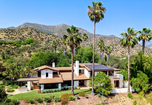 $3,125,000 | 1119 North Signal Street, Ojai, CA 93023