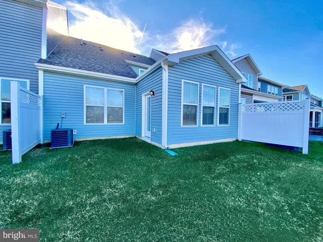 $2,400 | 38035 Cross Gate Road, Millville, DE 19967