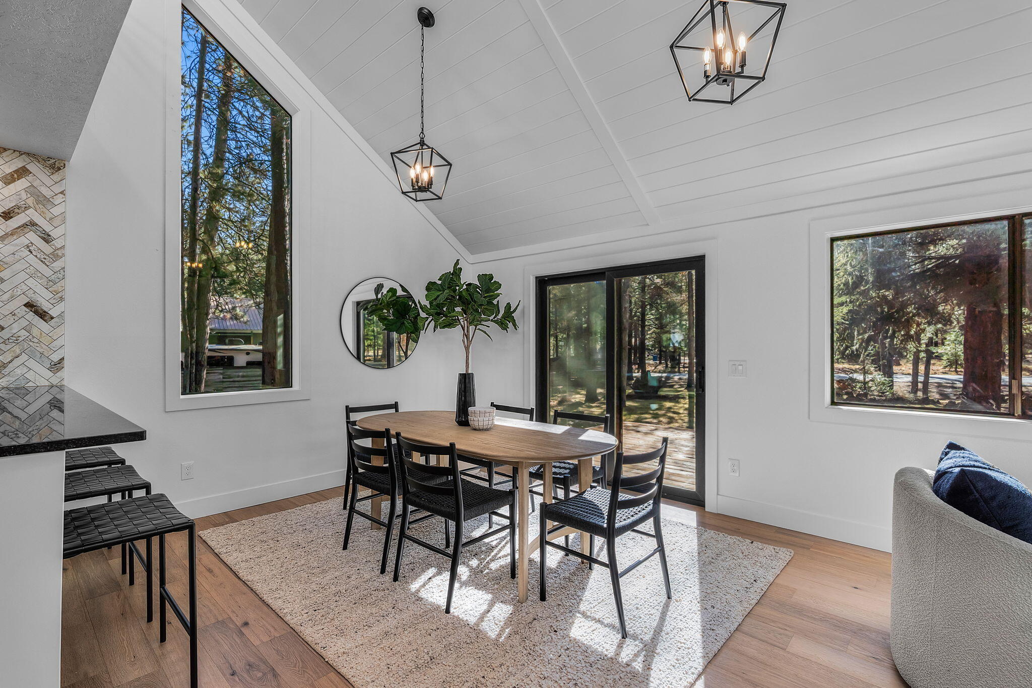 14455 Crossroads Loop Sisters, OR 97759 - Photo 10 of 37
