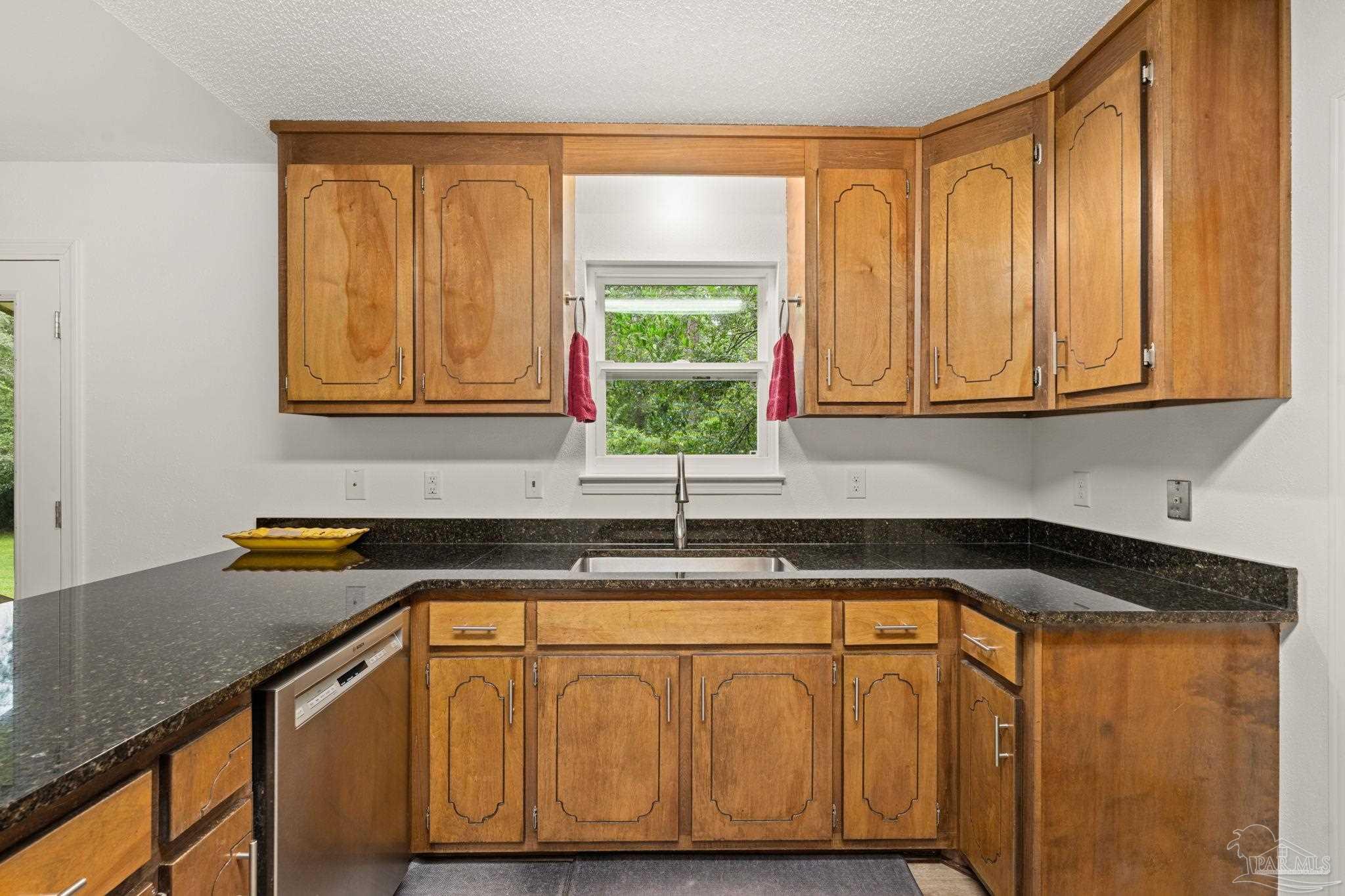 1290 Ridge Way Cantonment, FL 32533 - Photo 12 of 53 Gallery Image 12