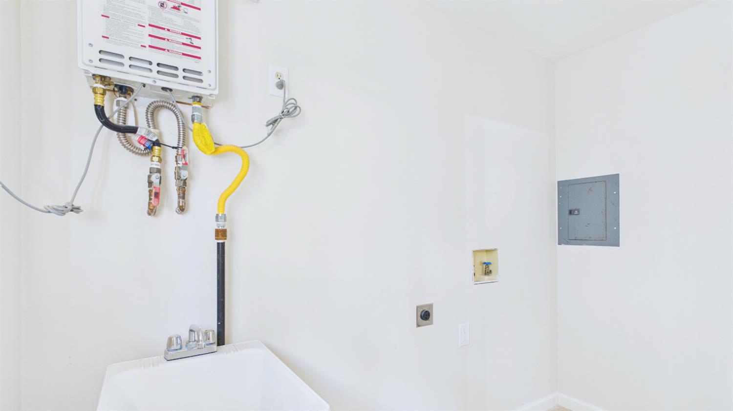 22499 Vilas Road Sonora, CA 95370 - Photo 25 of 78 Tankless Water Heater in Lake House