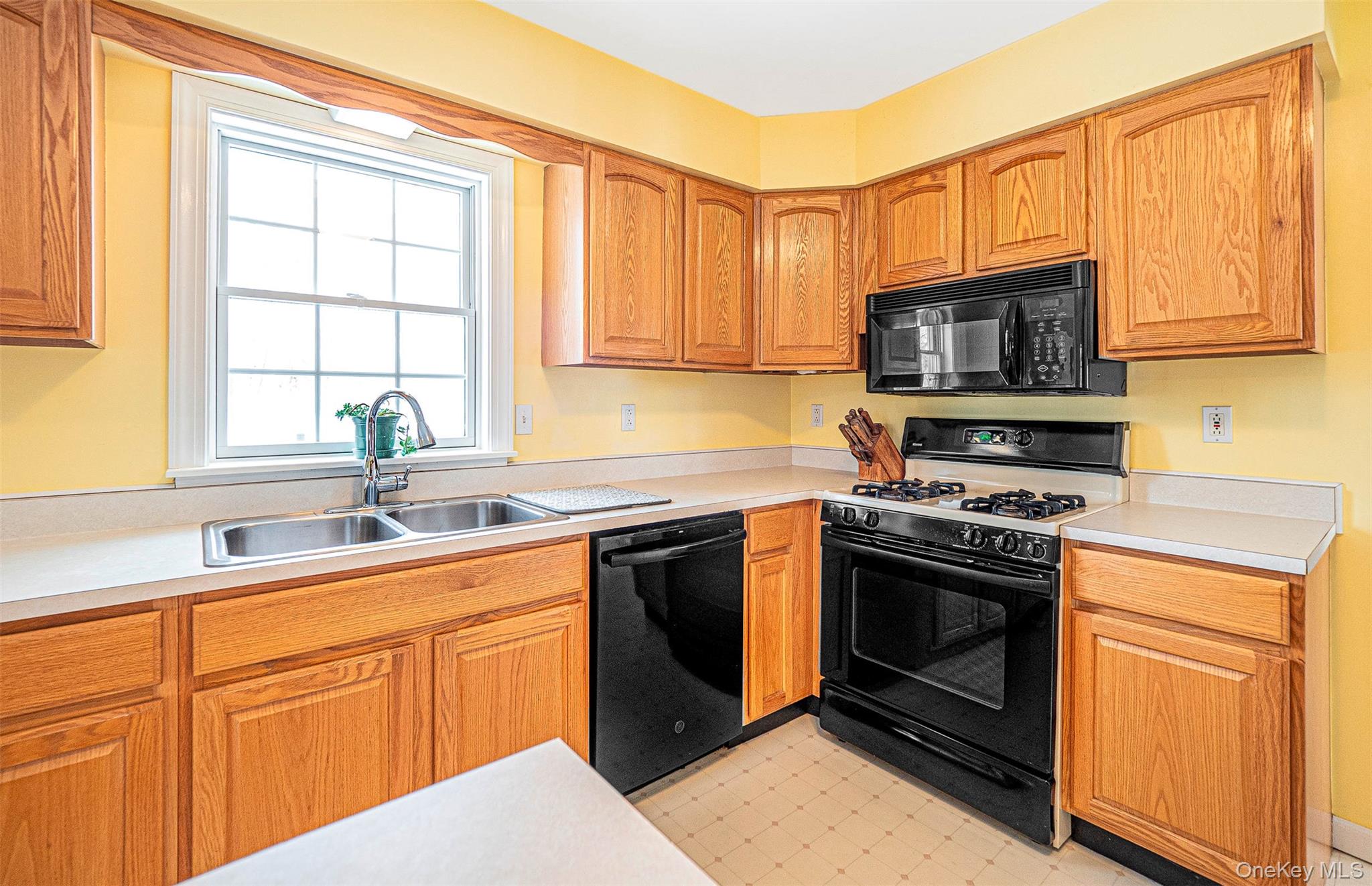 446 County Route 1 Warwick, NY 10990 - Photo 13 of 31