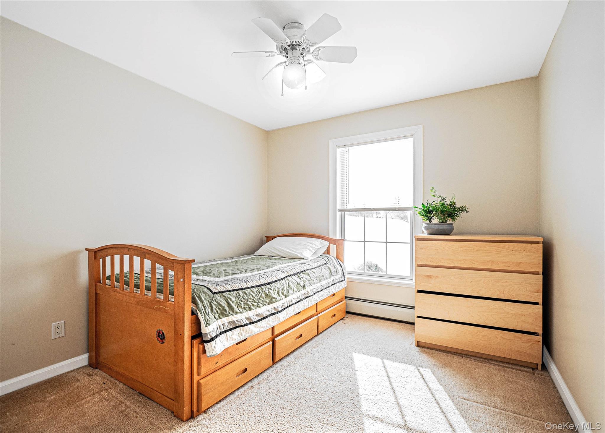 446 County Route 1 Warwick, NY 10990 - Photo 20 of 31 second bedroom