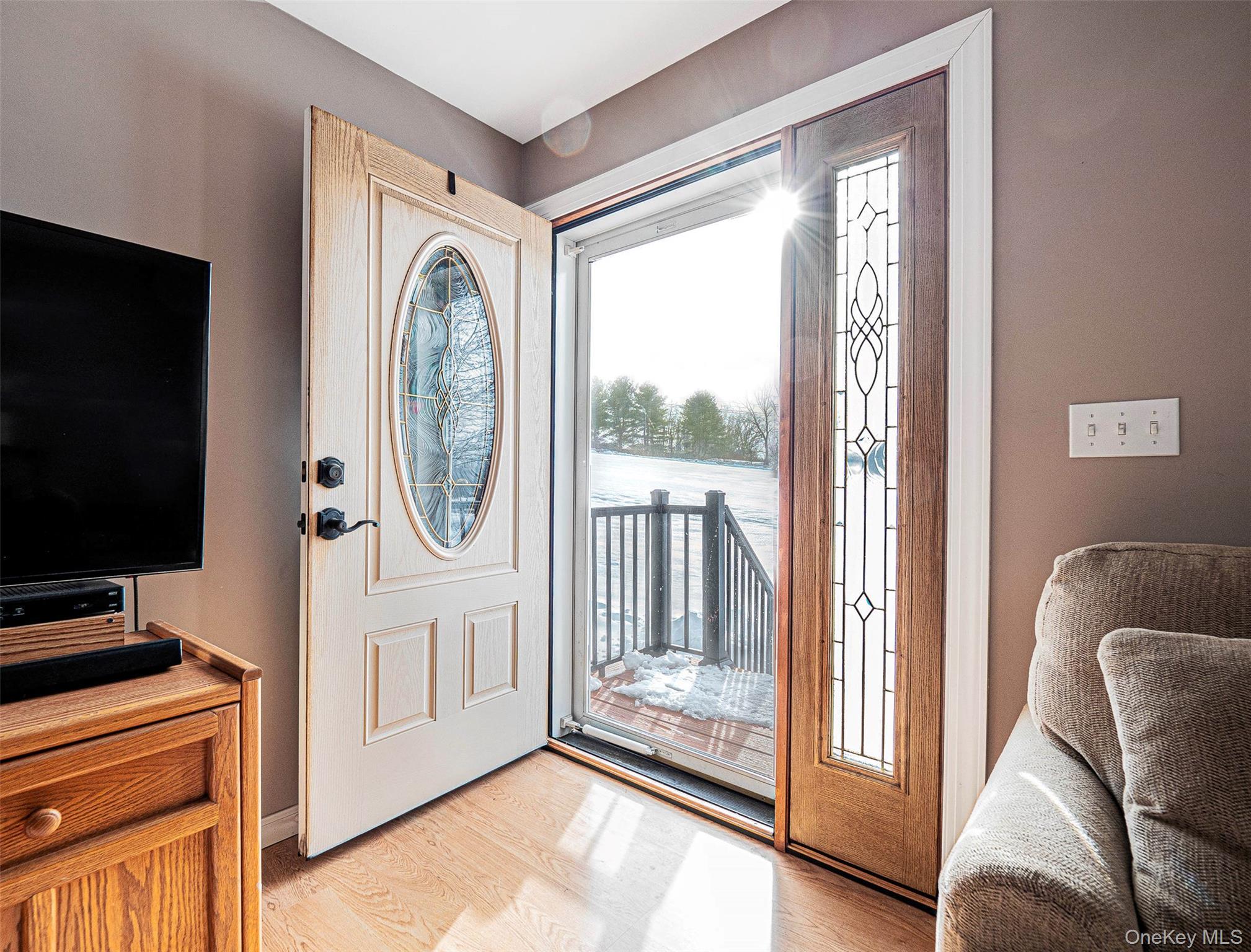 446 County Route 1 Warwick, NY 10990 - Photo 6 of 31 Entry from the front of the home.