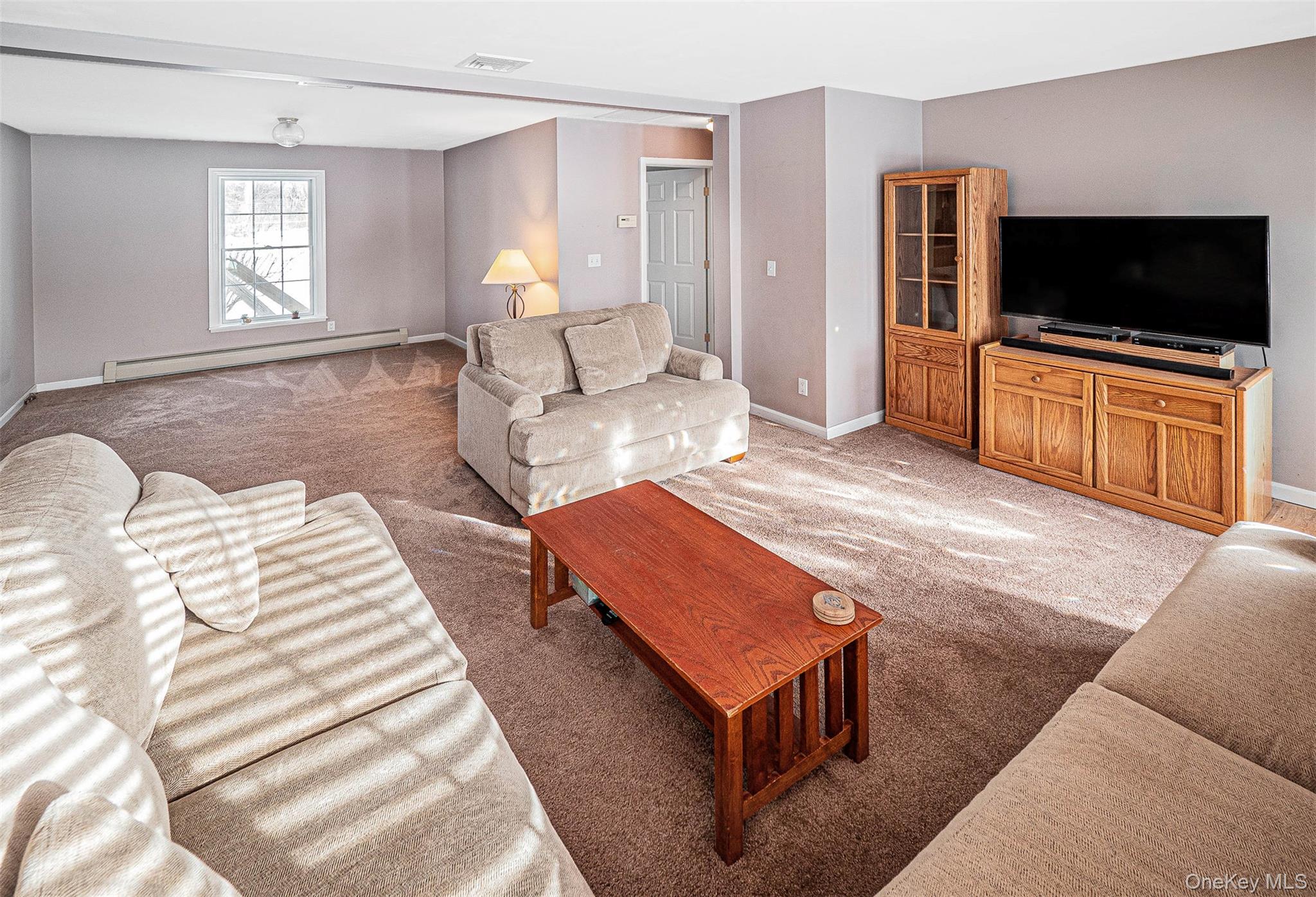 446 County Route 1 Warwick, NY 10990 - Photo 9 of 31 Also shows the dining area.