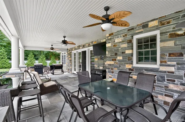 a view of an outdoor space with seating area