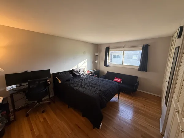 $174,900 | 8936 Northshore Drive, Unit 104D, Des Plaines, IL 60016