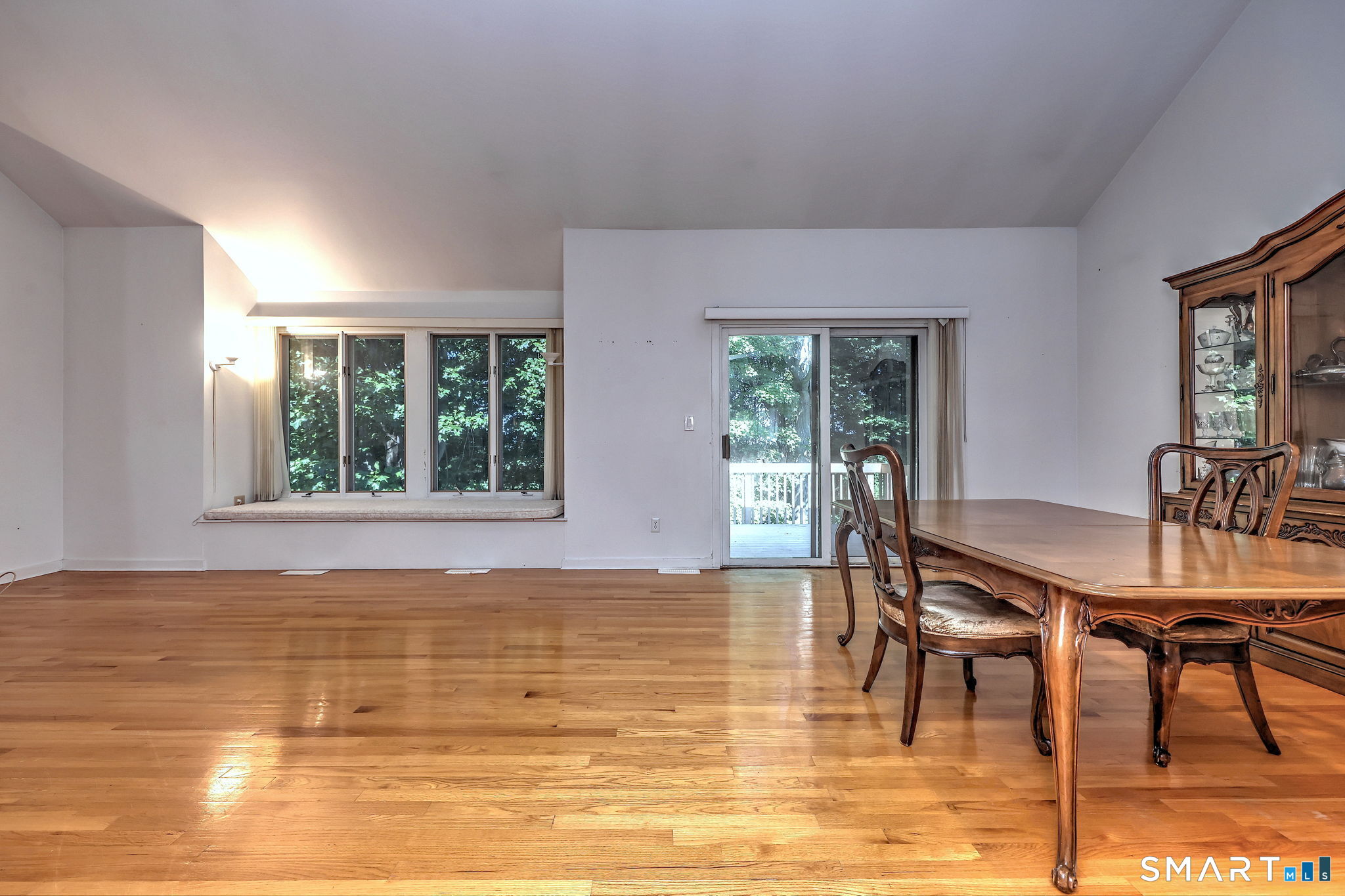 690 Forest Road, Unit 382 West Haven, CT 06516 - Photo 5 of 37
