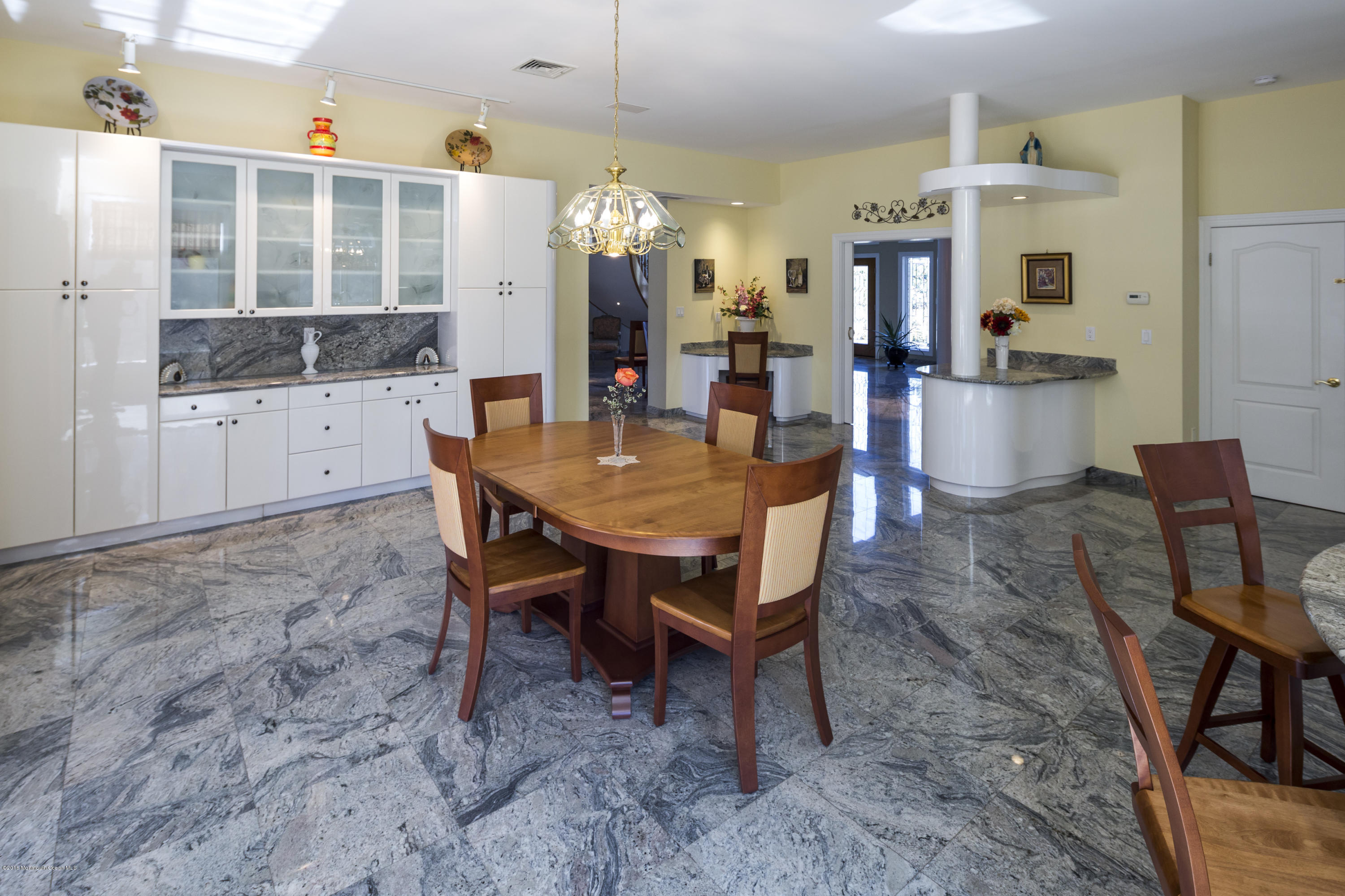 21 Riverside Lane Holmdel, NJ 07733 - Photo 13 of 36 13_Kitchen-11