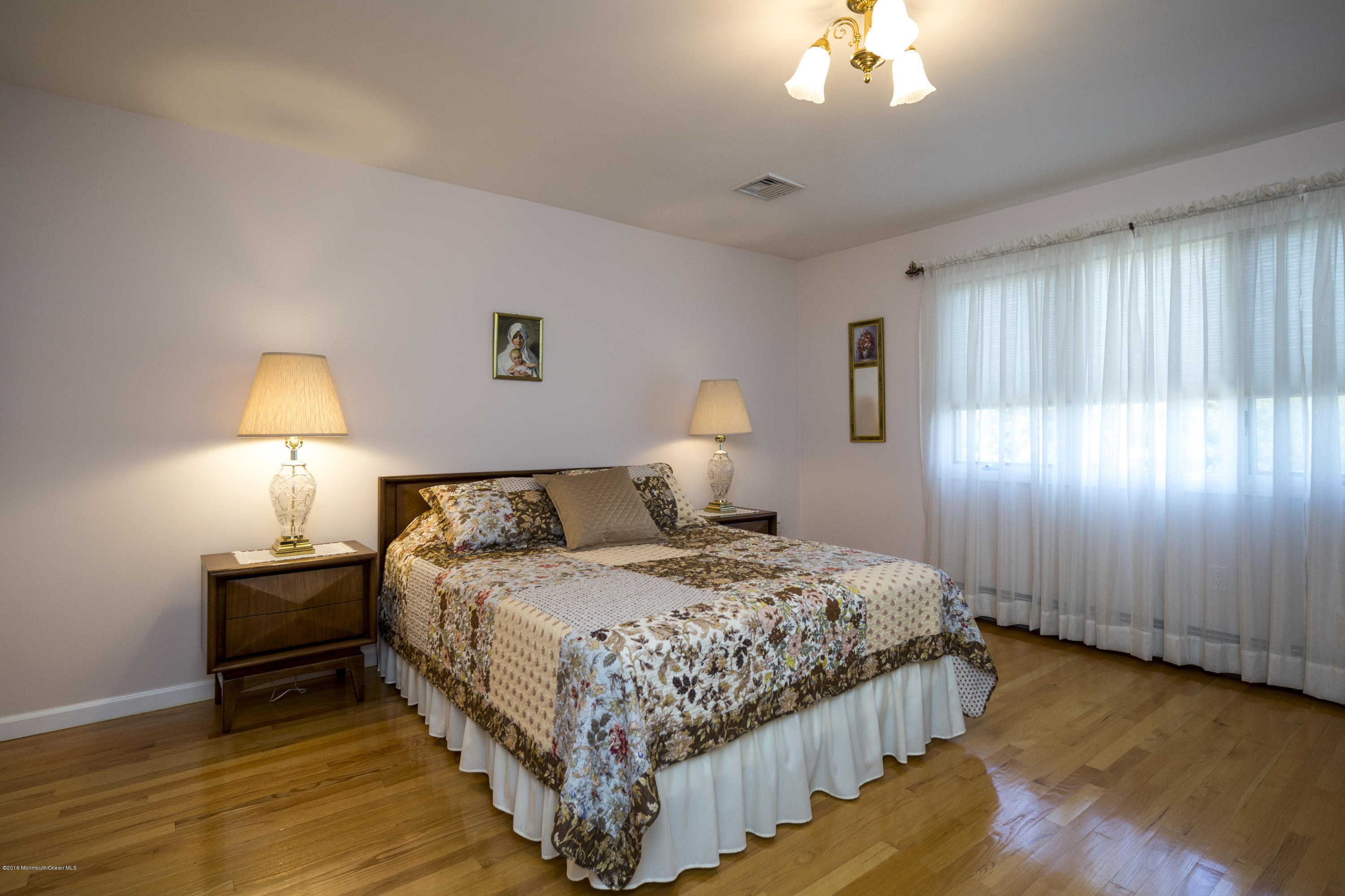 21 Riverside Lane Holmdel, NJ 07733 - Photo 28 of 36 34_Bedroom-6