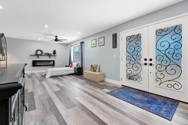 a view of a living room