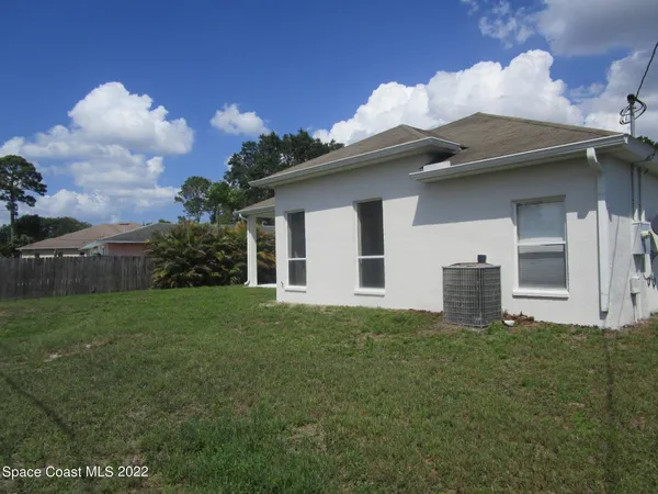 $2,195 | 582 Consolata Avenue Northwest, Palm Bay, FL 32907