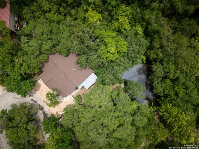 $425,000 | 18111 Lakeshore Drive, Helotes, TX 78023