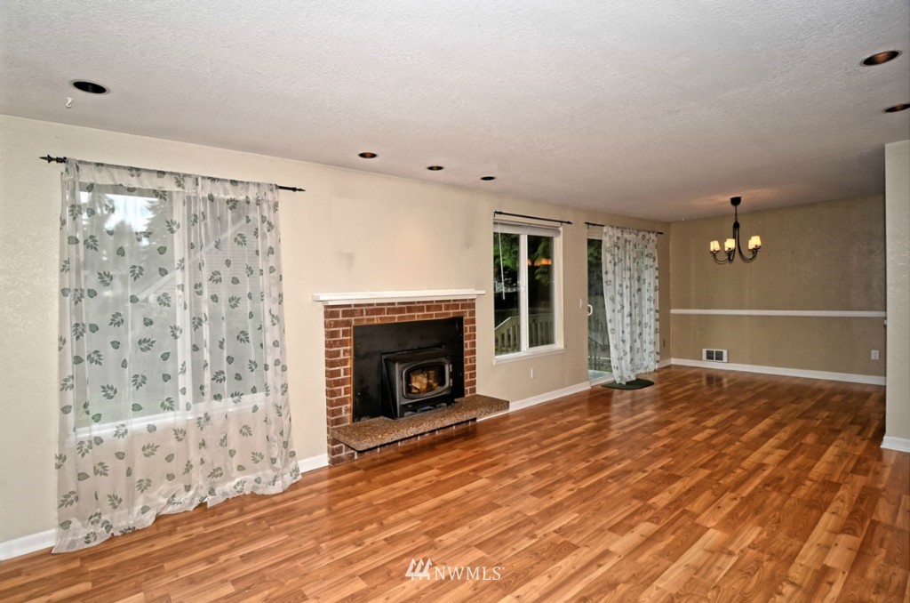 3208 164th Place Southeast Bothell, WA 98012 - Photo 3 of 15