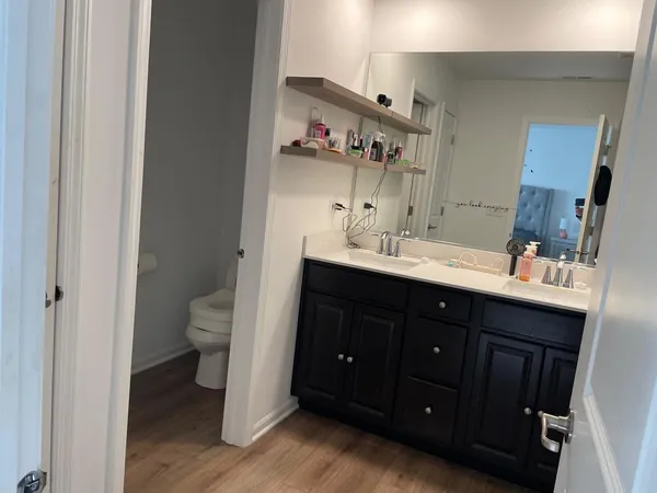 $3,000 | 529 Wolverine Drive, Aurora, IL 60502
