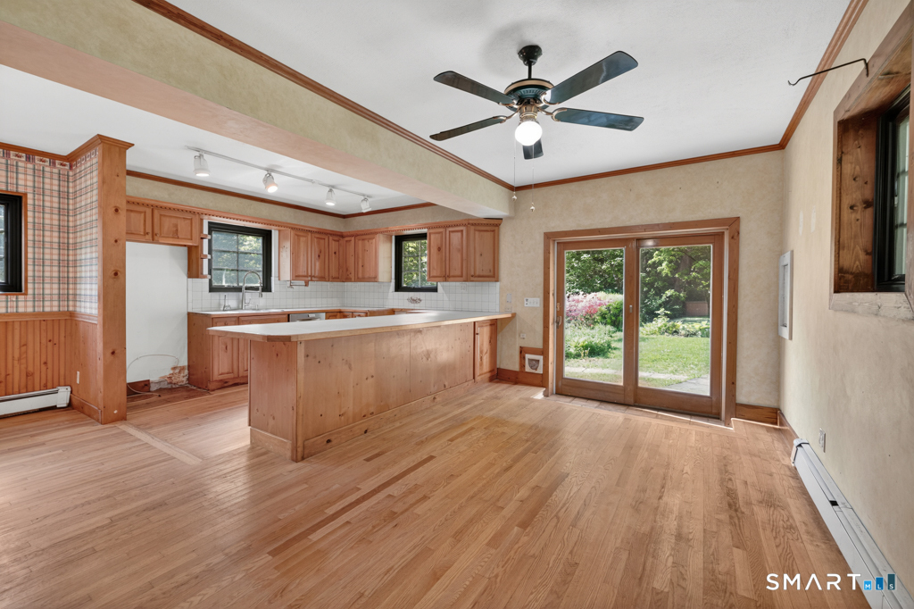 15 Old Mailcoach Road Redding, CT 06896 - Photo 12 of 36
