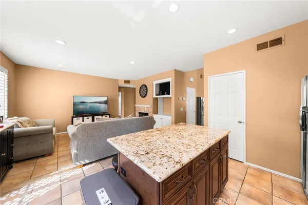 $779,000 | 909 Heron Drive, Corona, CA 92879