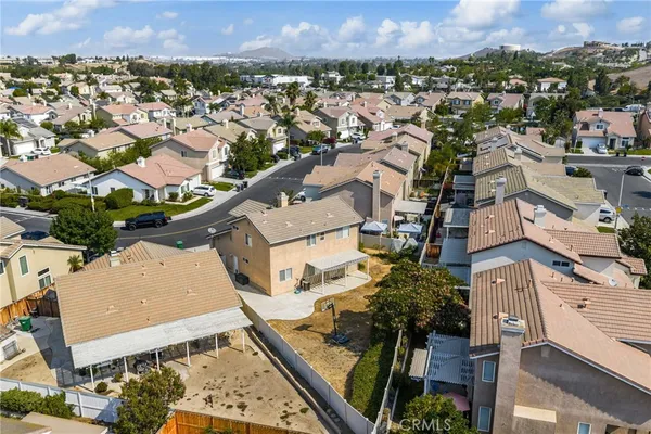 $779,000 | 909 Heron Drive, Corona, CA 92879