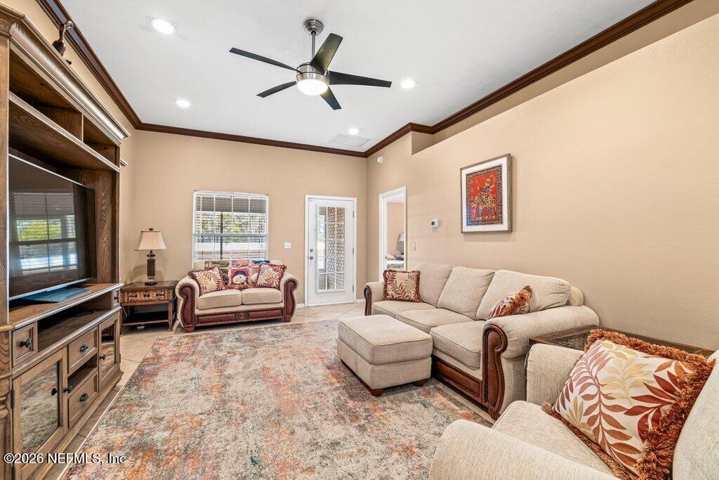 5925 Round Table Road Jacksonville, FL 32254 - Photo 8 of 25 Living Room