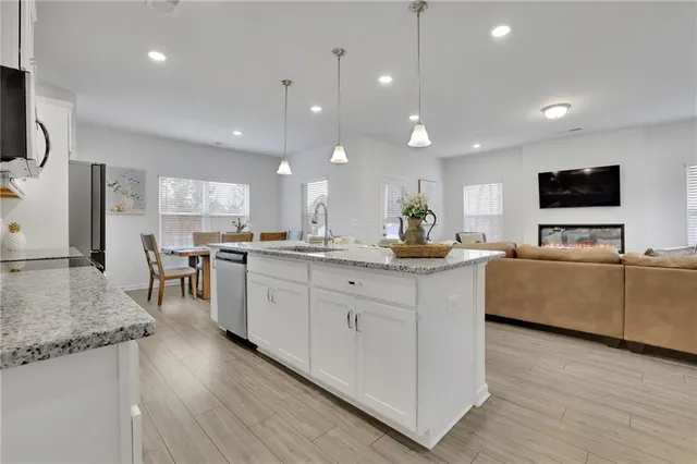 $2,200 | 803 Dundee Way, Cartersville, GA 30121