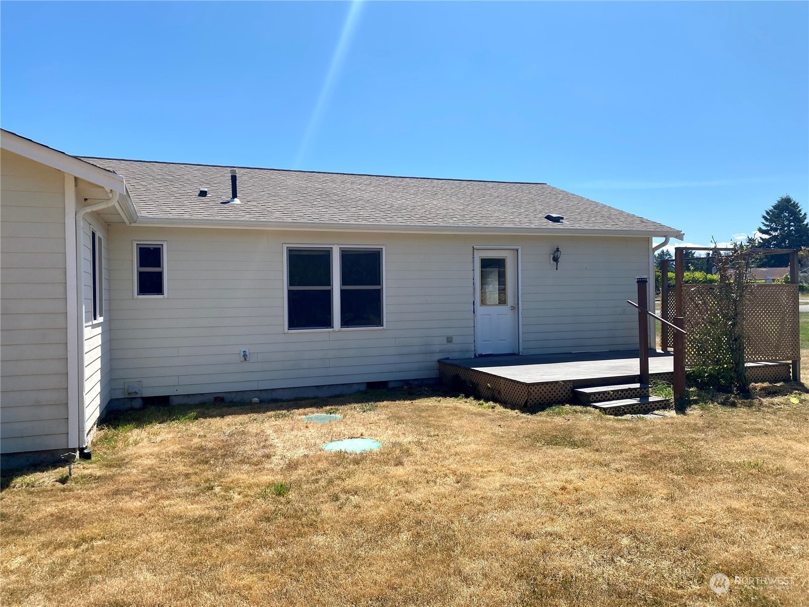 130 Cline Road Sequim, WA 98382 - Photo 7 of 35 a backyard of a house