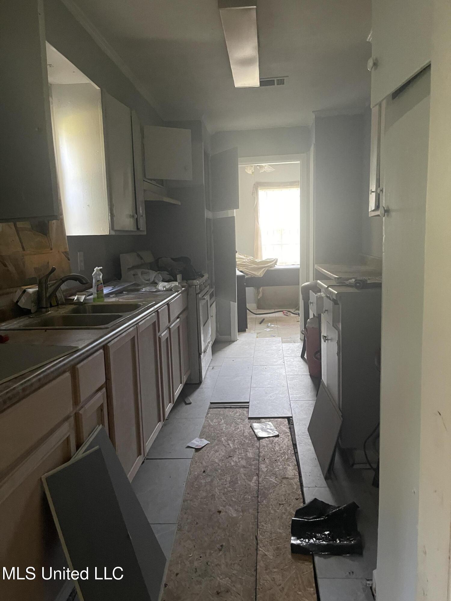 3853 Warner Avenue Jackson, MS 39213 - Photo 3 of 14 IMG_1455