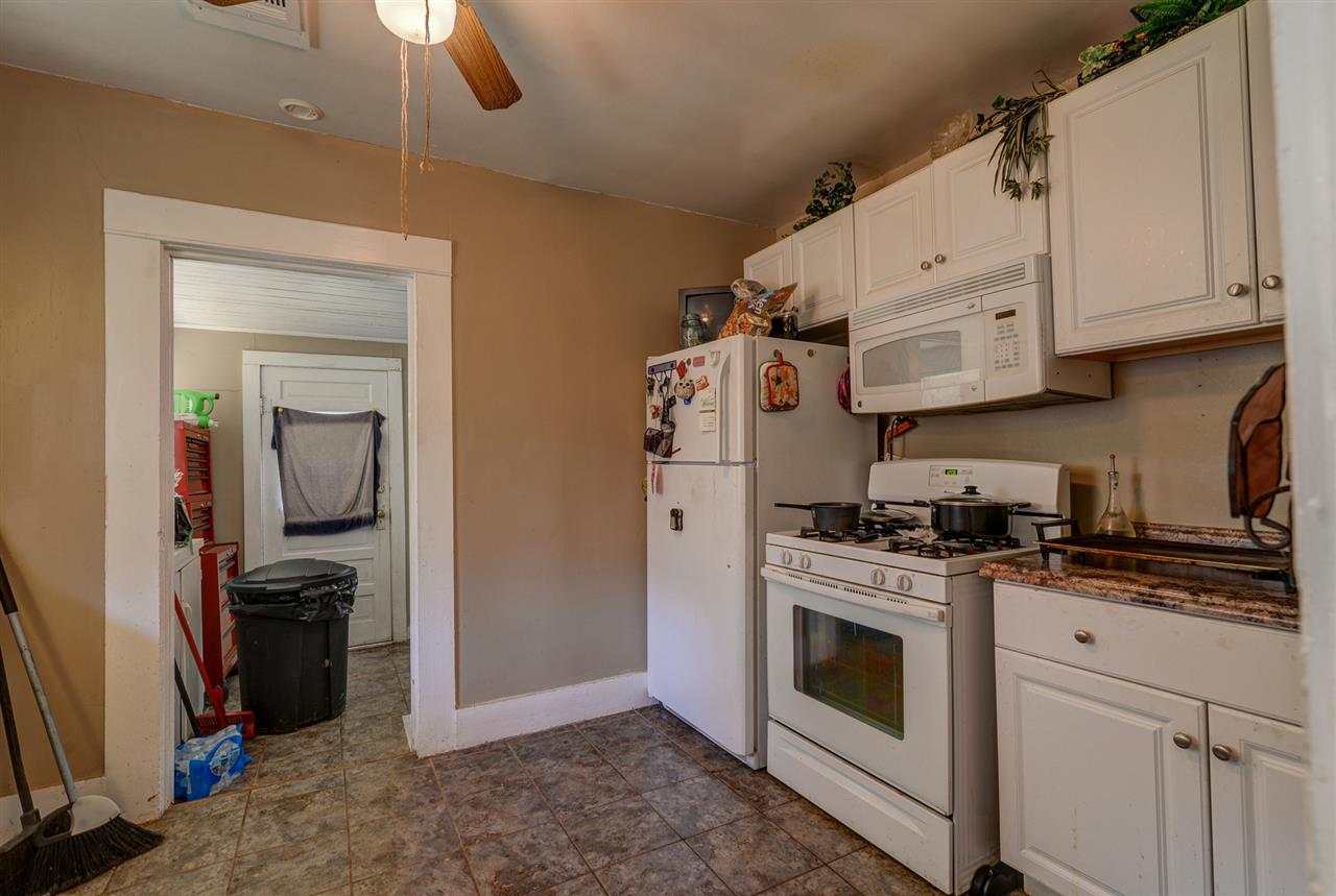 703 Kaw Street Perry, OK 73077 - Photo 3 of 6 Gallery Image 3