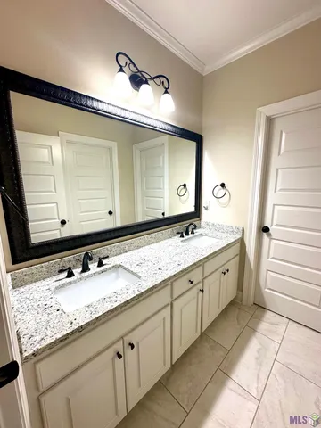 $2,650 | 43283 Pond View Drive, Prairieville, LA 70769