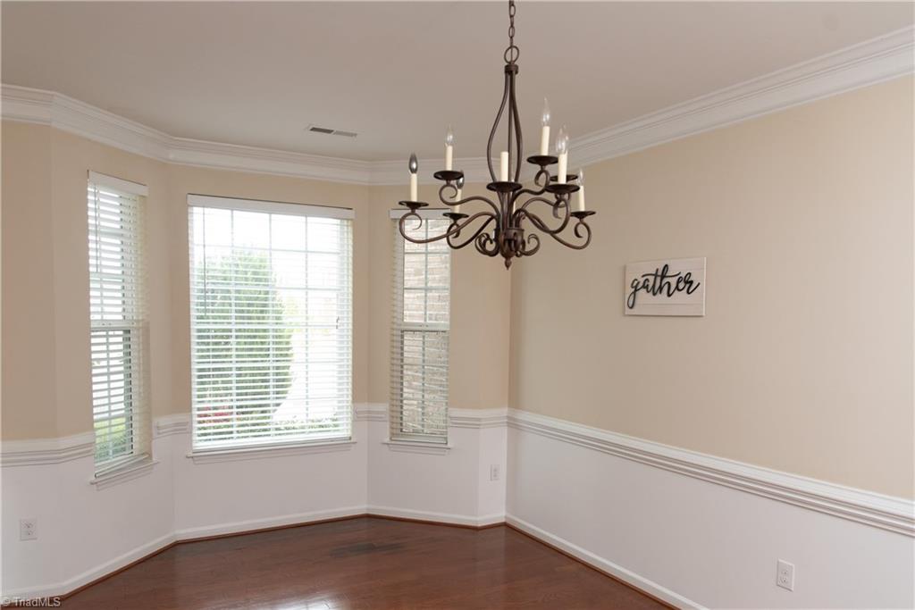 3036 Sycamore Point Trail High Point, NC 27265 - Photo 4 of 30 Dining room