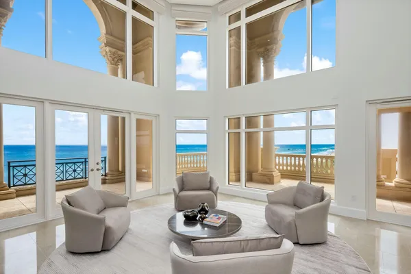 $10,500,000 | 2500 South Ocean Boulevard, Unit 903, Boca Raton, FL 33432