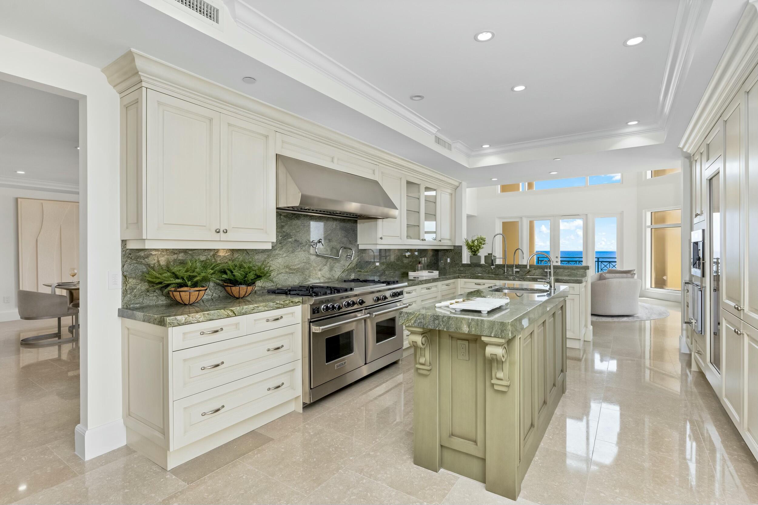 2500 South Ocean Boulevard, Unit 903 Boca Raton, FL 33432 - Photo 11 of 66 Kitchen
