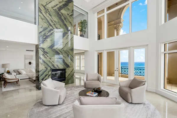$10,500,000 | 2500 South Ocean Boulevard, Unit 903, Boca Raton, FL 33432
