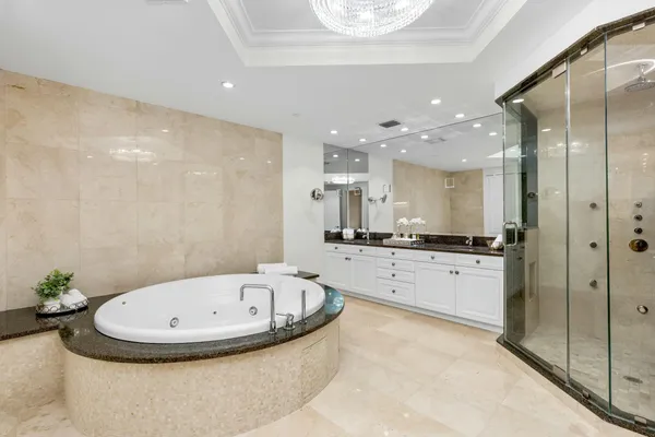 $10,500,000 | 2500 South Ocean Boulevard, Unit 903, Boca Raton, FL 33432