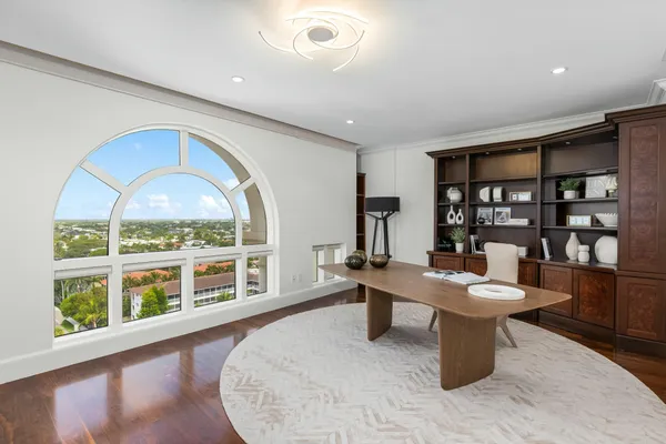 $10,500,000 | 2500 South Ocean Boulevard, Unit 903, Boca Raton, FL 33432