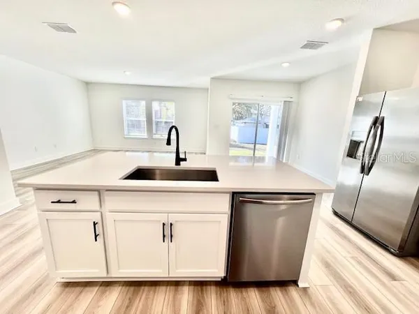 $2,300 | 1497 Laredo Avenue, Spring Hill, FL 34608