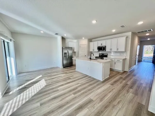 $2,300 | 1497 Laredo Avenue, Spring Hill, FL 34608
