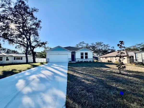 $2,300 | 1497 Laredo Avenue, Spring Hill, FL 34608