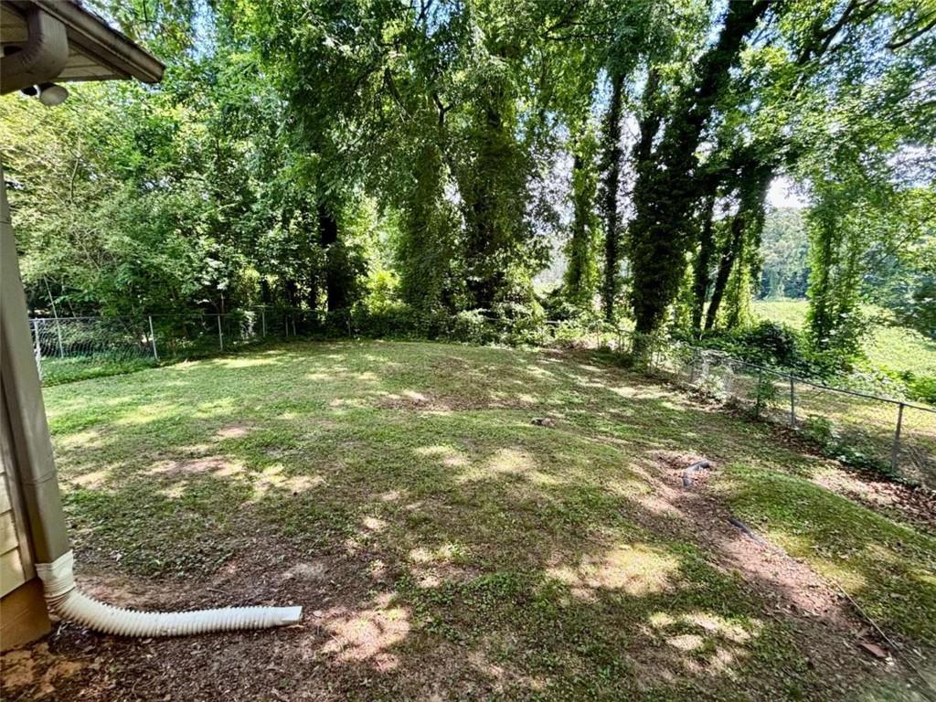 2595 Elliott Street Northwest Atlanta, GA 30318 - Photo 27 of 27