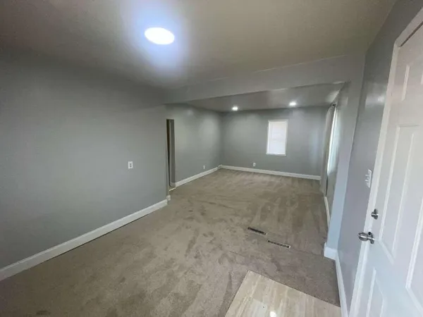 $104,900 | 3158 Hickory Street, Inkster, MI 48141