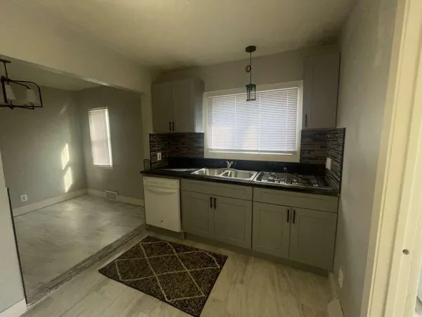 $104,900 | 3158 Hickory Street, Inkster, MI 48141