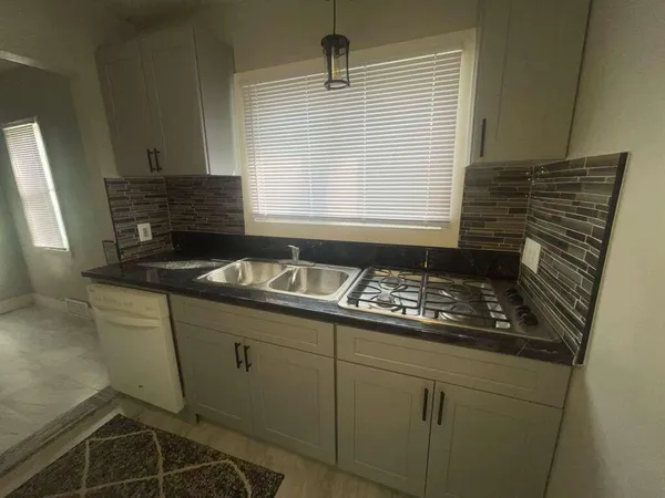 $104,900 | 3158 Hickory Street, Inkster, MI 48141