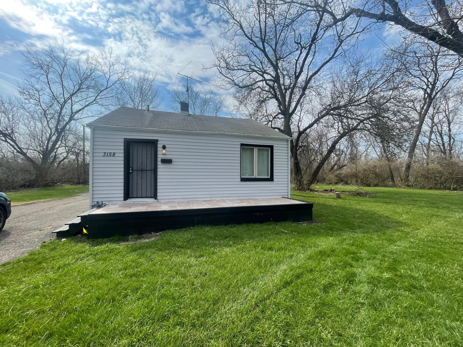 3158 Hickory Street Inkster, MI 48141 - Photo 3 of 19 PHOTO-2026-04-08-19-34-33