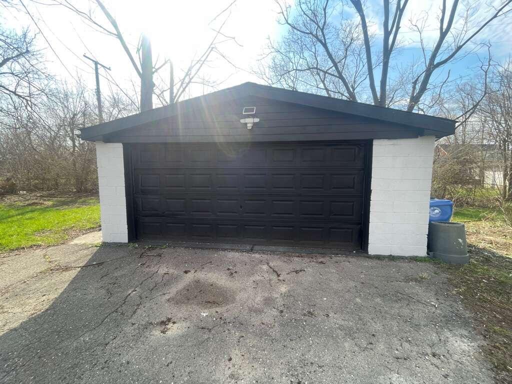 3158 Hickory Street Inkster, MI 48141 - Photo 6 of 19 PHOTO-2026-04-08-19-36-19 (2)