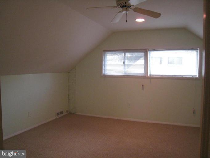 823 Brice Road Rockville, MD 20852 - Photo 25 of 29 Unique #1
