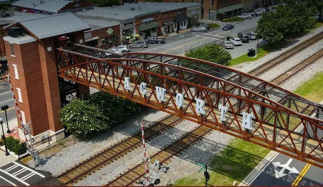 $1,975 | 968 Windcroft Circle Northwest, Acworth, GA 30101