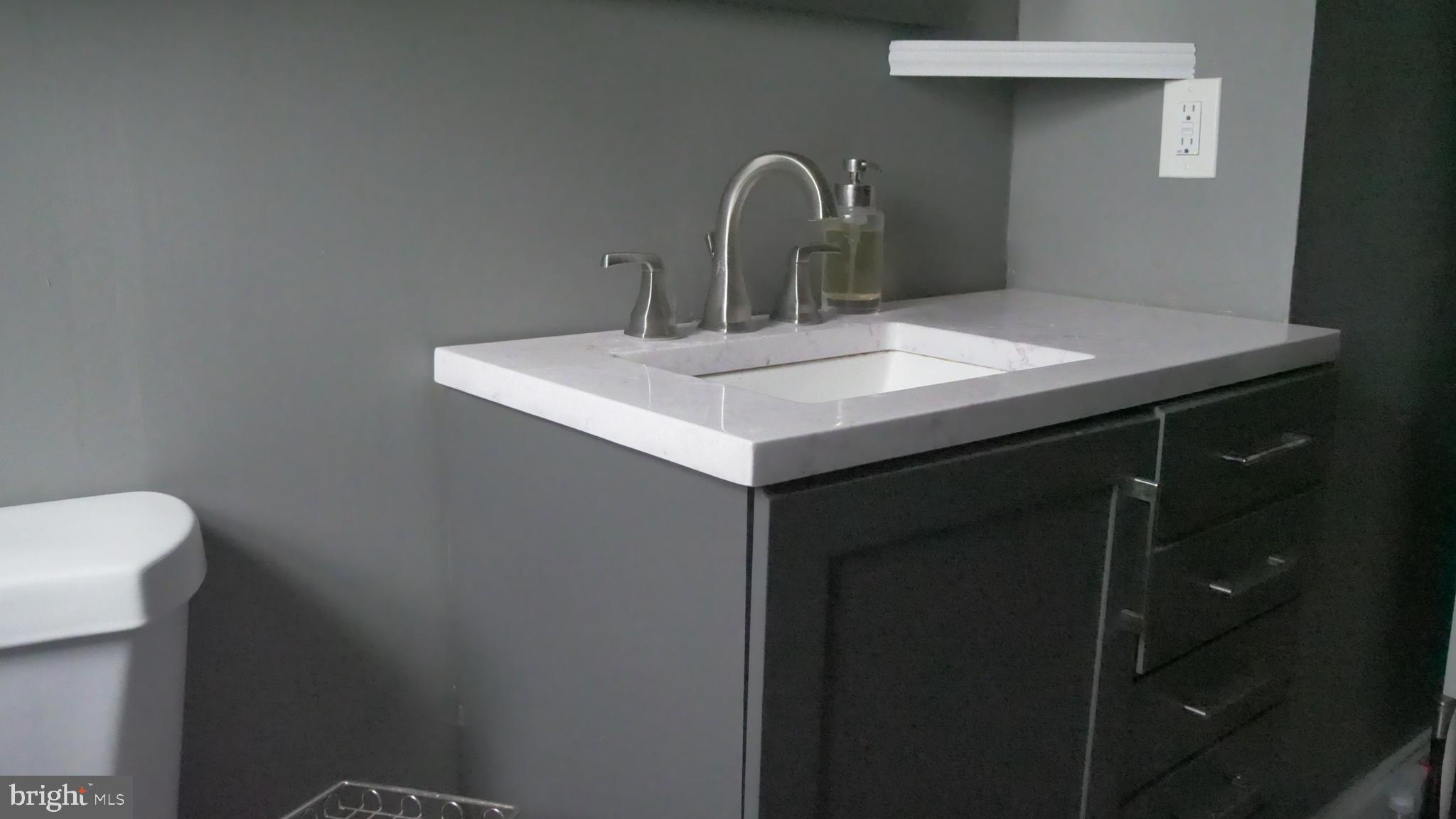 43 Langdon Road Burlington, NJ 08016 - Photo 10 of 38 Gallery Image 10