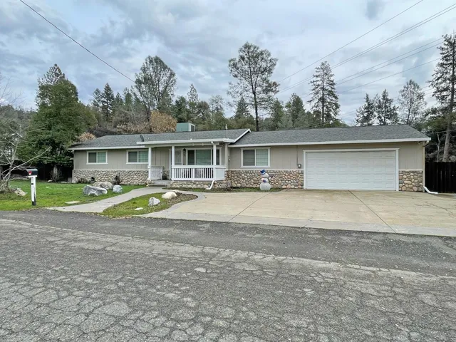 $2,600 | 768 Excelsior Road, Placerville, CA 95667
