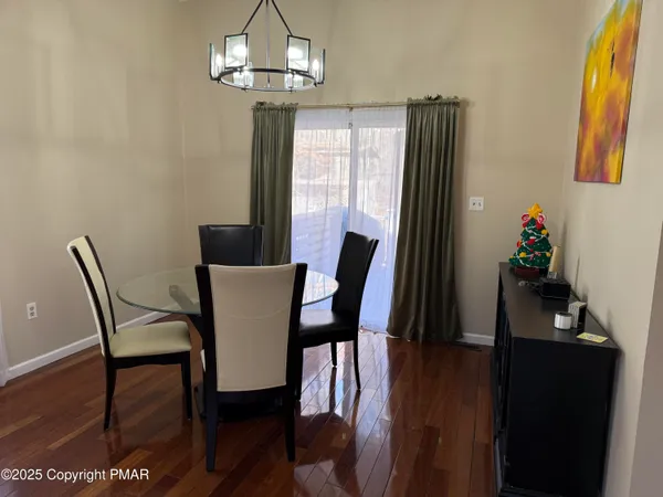 $525,000 | 12044 Maplewood Drive, East Stroudsburg, PA 18302